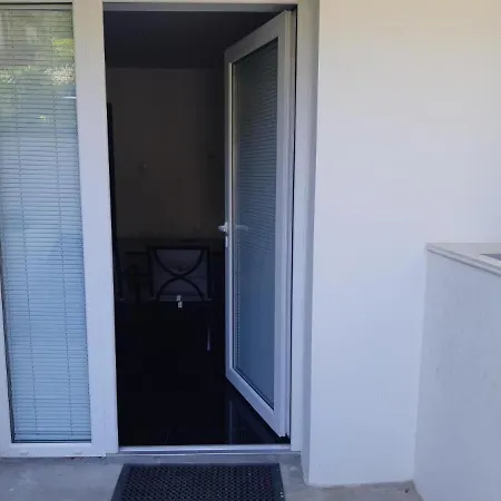 Ruki Bebe * Sokobanja